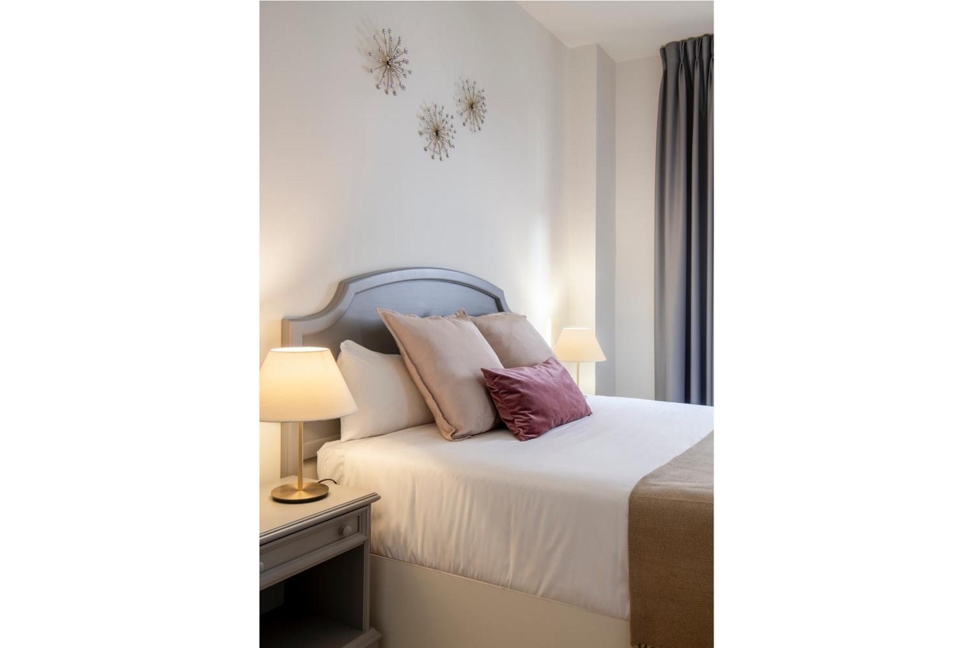 Magno Apartments Santa Justa Севиля Екстериор снимка